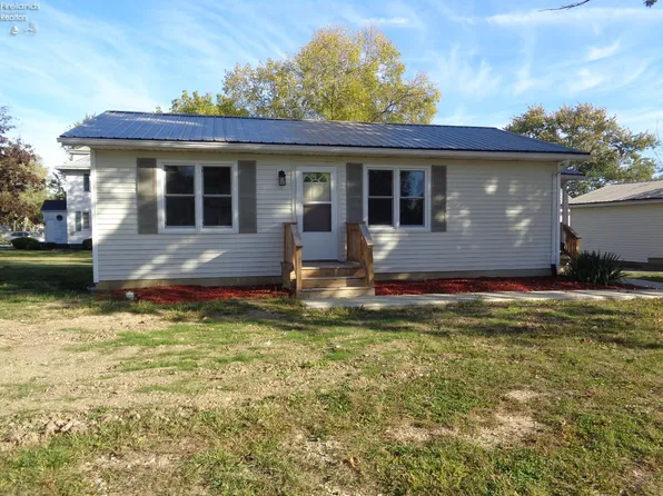 590 W Emerald St, Willard, OH 44890