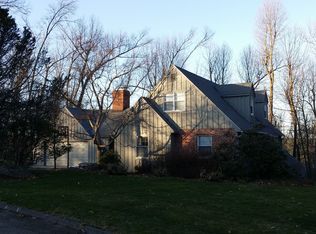 35 Banbury Ln, Holden, MA 01520