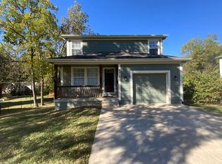 9212 McGee St, Kansas City, MO 64114