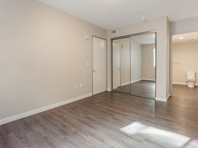16300 Ventura Blvd #210 — Photo 15