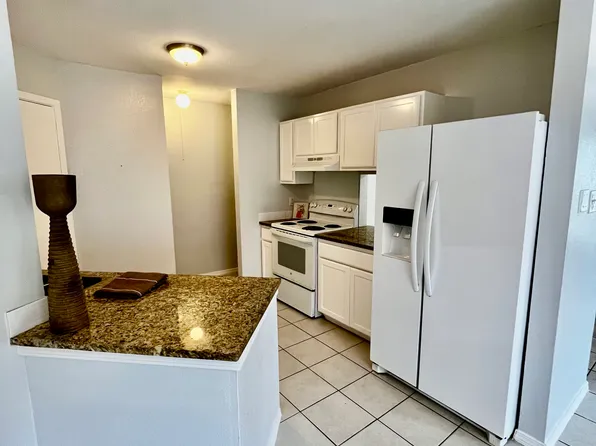 6010 Hidden Sunrise Dr, San Antonio, TX 78244