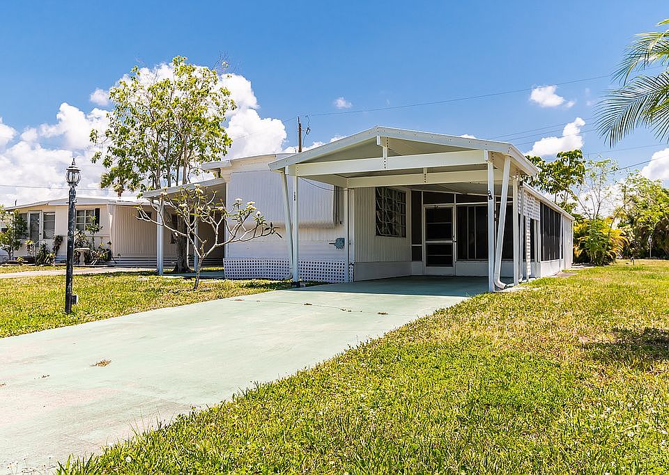 134 Oak Ln, Naples, FL 34114 Zillow