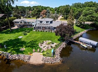 2065 Long Lake Rd, New Brighton, MN 55112