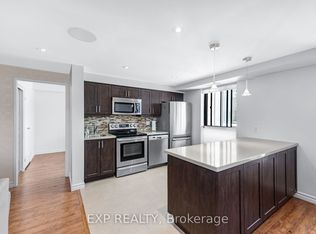 15390 Yonge St #104, Aurora, ON L4G1N8