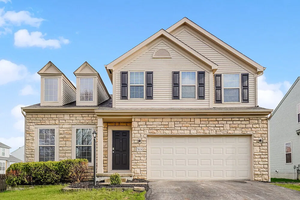 3 bed, 2.5 bath, 2099 sqft, $2,780 — Photo 1