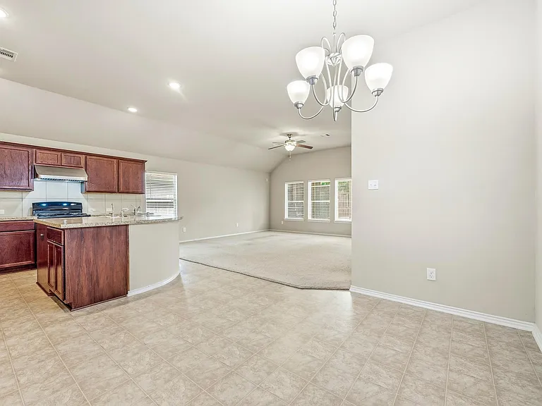 7126 Whitlow Wonder Ln — Photo 9