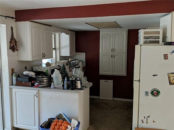 4th image of 1728 Bentley St