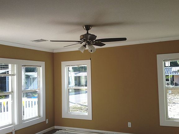 5th image of 823 Egret Ln