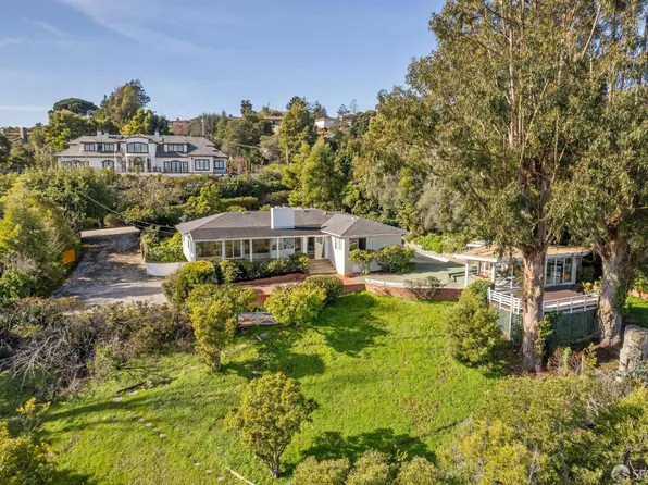 2480 Summit Dr, Hillsborough, CA 94010