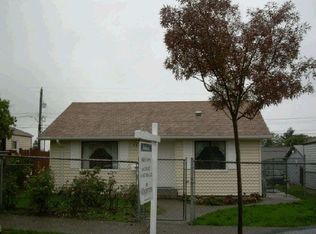 9415 21st Ave SW, Seattle, WA 98106