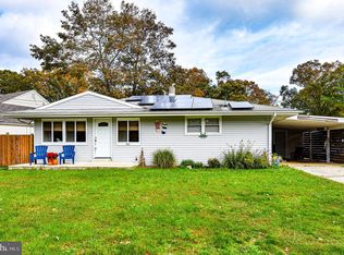 301 Lighthouse Dr, Manahawkin, NJ 08050