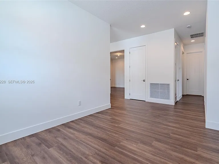1427 SW 23rd St — Photo 52