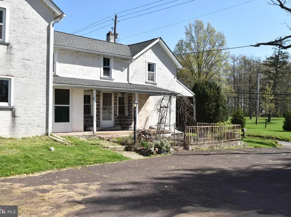 860 California Rd, Quakertown, PA 18951