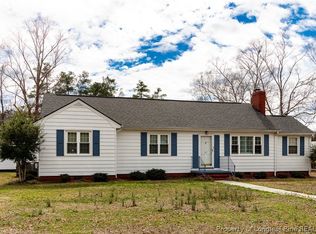 717 W Cutlar St, Saint Pauls, NC 28384