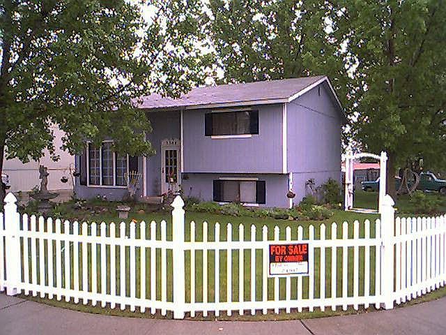 1st image of 3304 E Courtland Ave