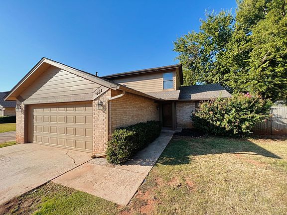 2nd image of 213 Woodbridge Cir
