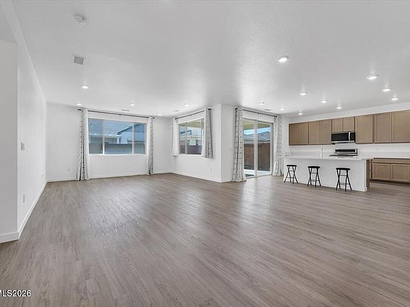 5th image of 351 Porter Peak Dr