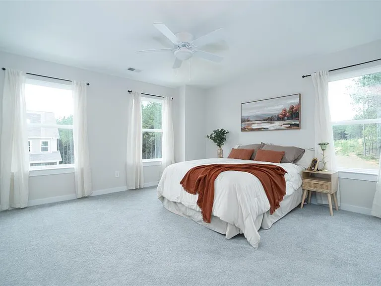22108 Cove Ln #3 — Photo 8