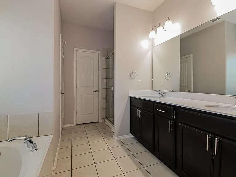 8905 Tenderfoot Ln — Photo 11