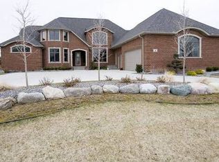 4 Appleshire Ct, Freeland, MI 48623