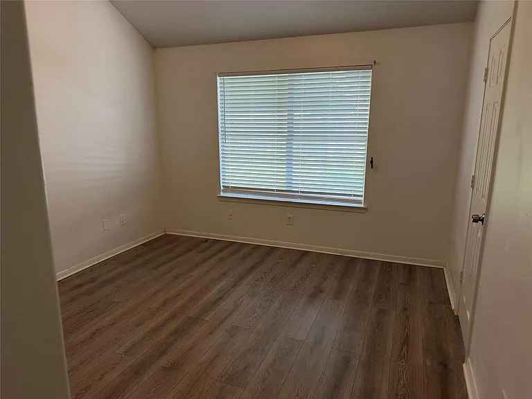 19322 Otter Trail Ct — Photo 13