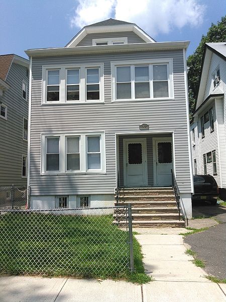 1st image of 39 N 21st St