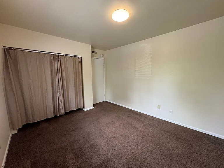 300 E 16th Ave — Photo 16