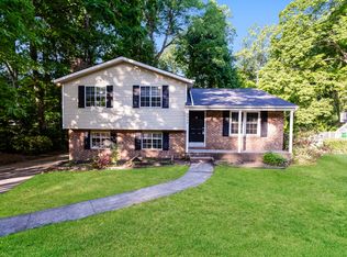 8448 Huntdale Ct, Charlotte, NC 28212