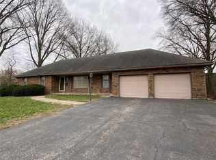 701 NE 88th St, Kansas City, MO 64155