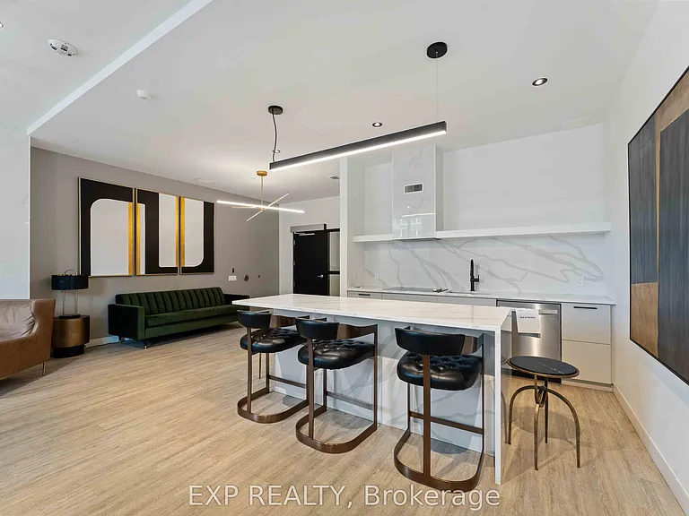 180 George St #2607 — Photo 12