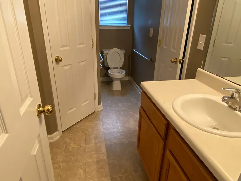 Ground level Bathroom