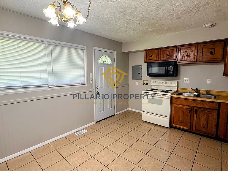 3720 Allison Ave — Photo 4