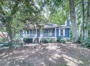 4285 Pineview Dr, Powder Springs, GA 30127