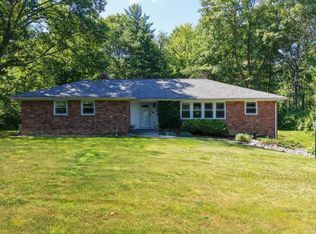 1 Linda Ln, Niskayuna, NY 12309