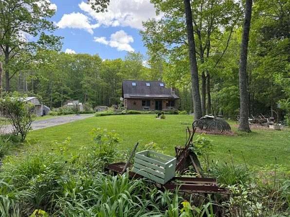 18 Doyle Ave, Winchendon, MA 01475