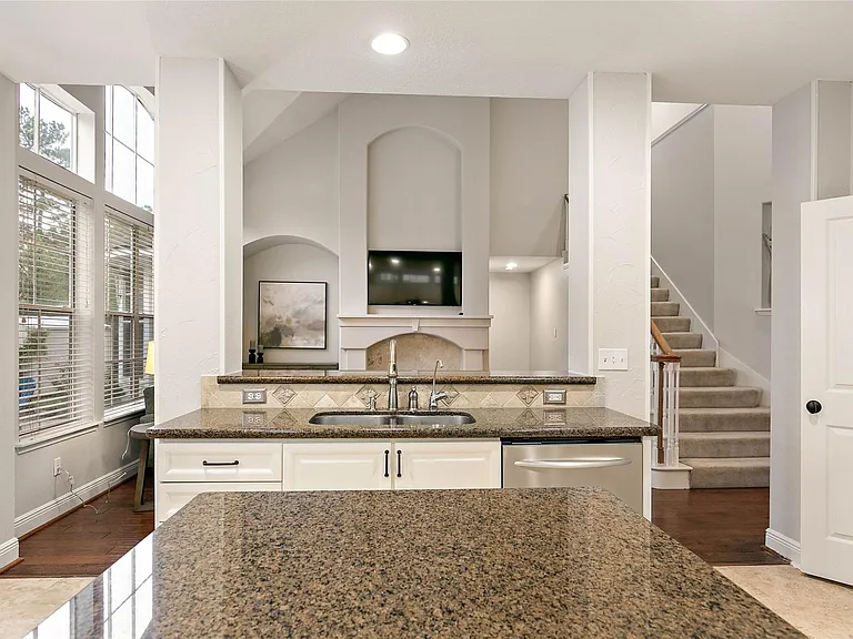 35 Larks Aire Pl — Photo 14