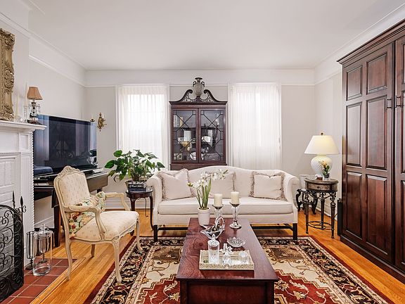 2nd image of 25 Parkview Ave APT 5F