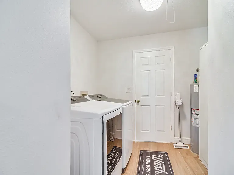 4636 Bay Crest Dr — Photo 52