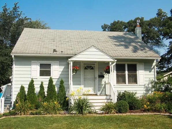 78 Loaldo Drive, Burlington, VT 05408