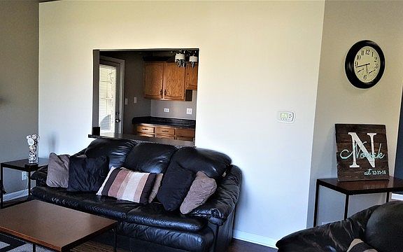 4th image of 17541 Windsor Pkwy #34