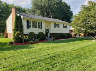 7336 Old Mountain Rd, Roanoke, VA 24019