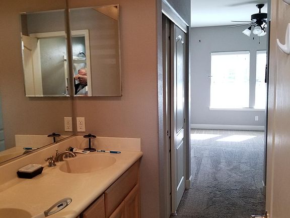 5th image of 434 Matteri Cir