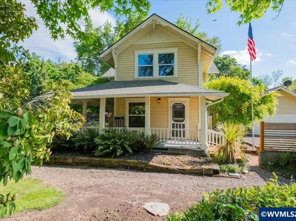 27536 Pearl St, Brownsville, OR 97327
