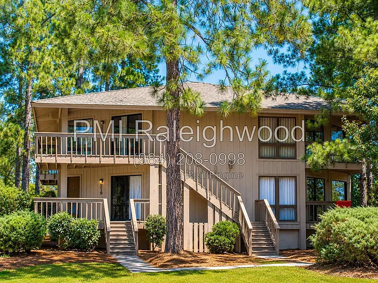 220 Foxkroft Dr — Photo 1