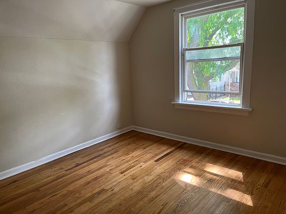 4th image of 2209 N Keeler Ave #2