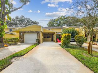 303 Somerset Ln, Palm Harbor, FL 34684