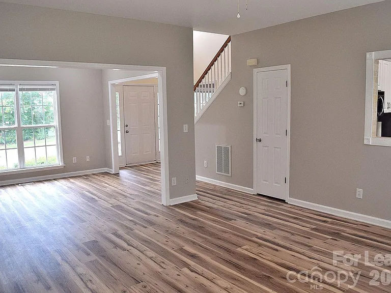 2941 Glen Summit Dr — Photo 5