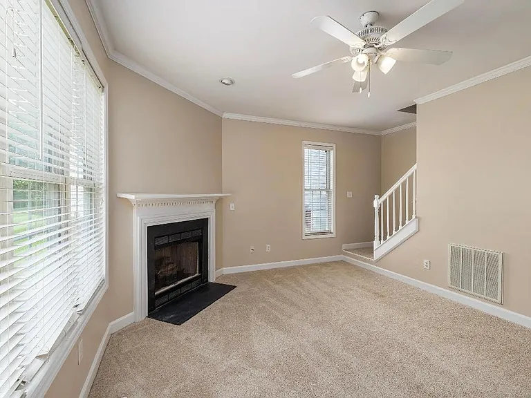 3209 Livia Cir — Photo 26