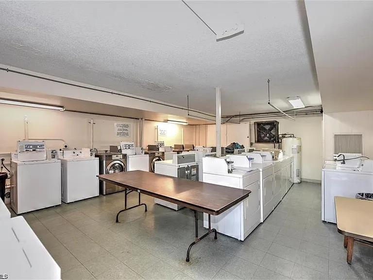 3325 Airport Rd N #U5 — Photo 13
