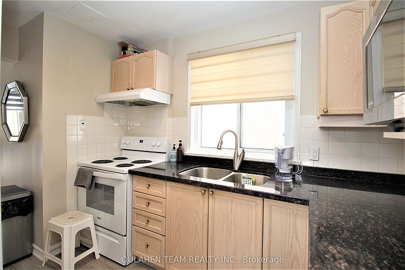 Toronto House for rent - 3 Bedrooms — photo 6